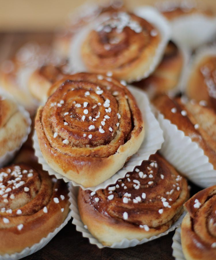 /food_images/cinnamon-buns.jpg